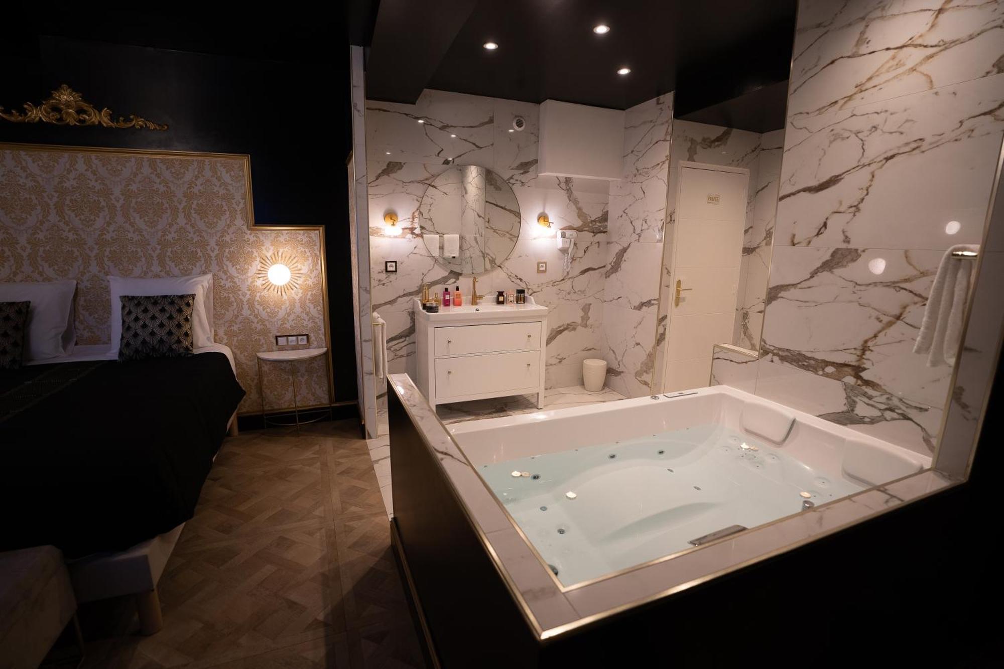 Appartement D'Exception Avec Jacuzzi Villefranche-sur-Saône Kültér fotó